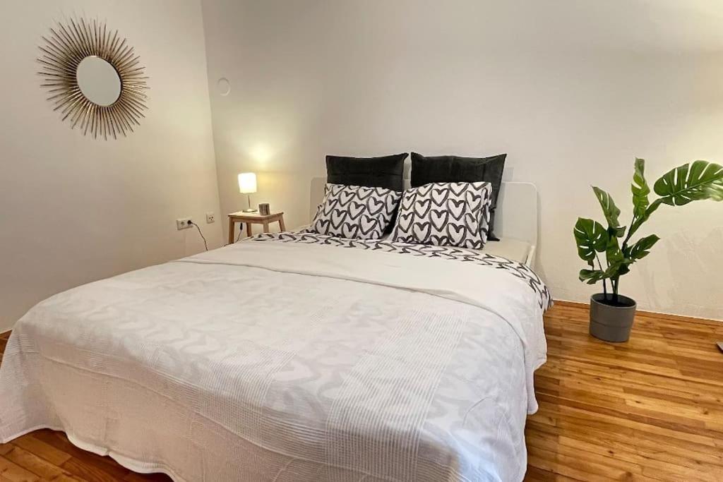 Mariahilfer Street Apartment فيينا المظهر الخارجي الصورة